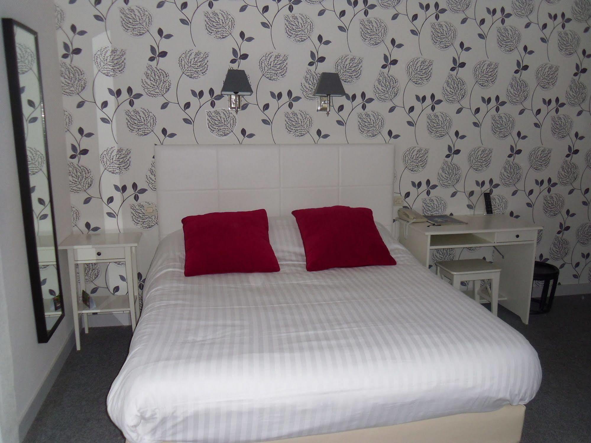 Hotel Calme Des Pins & Spa Les Sables-dʼOlonne Eksteriør billede