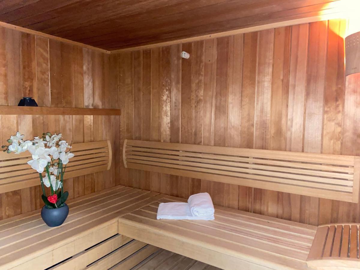 Hotel Calme Des Pins & Spa Les Sables-dʼOlonne Eksteriør billede